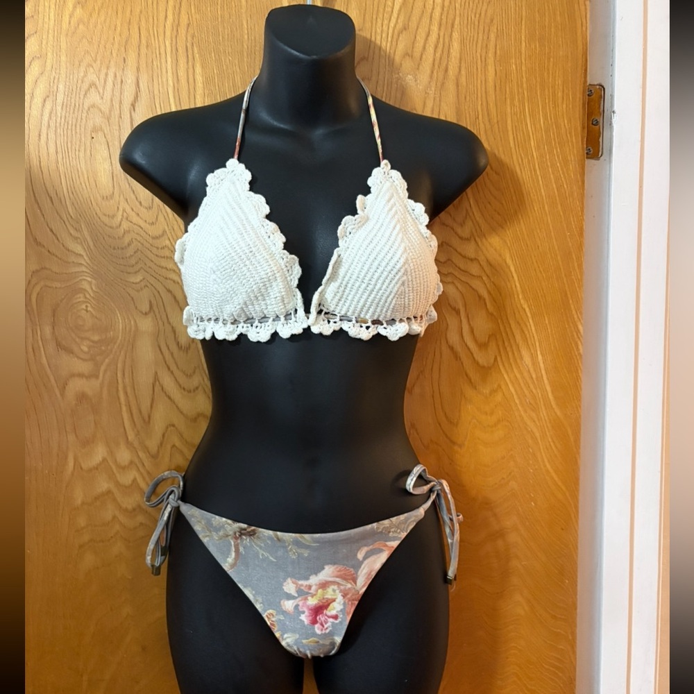 Zimmermann Gray and Floral crochet triangle top Bikini 1 (4/6)